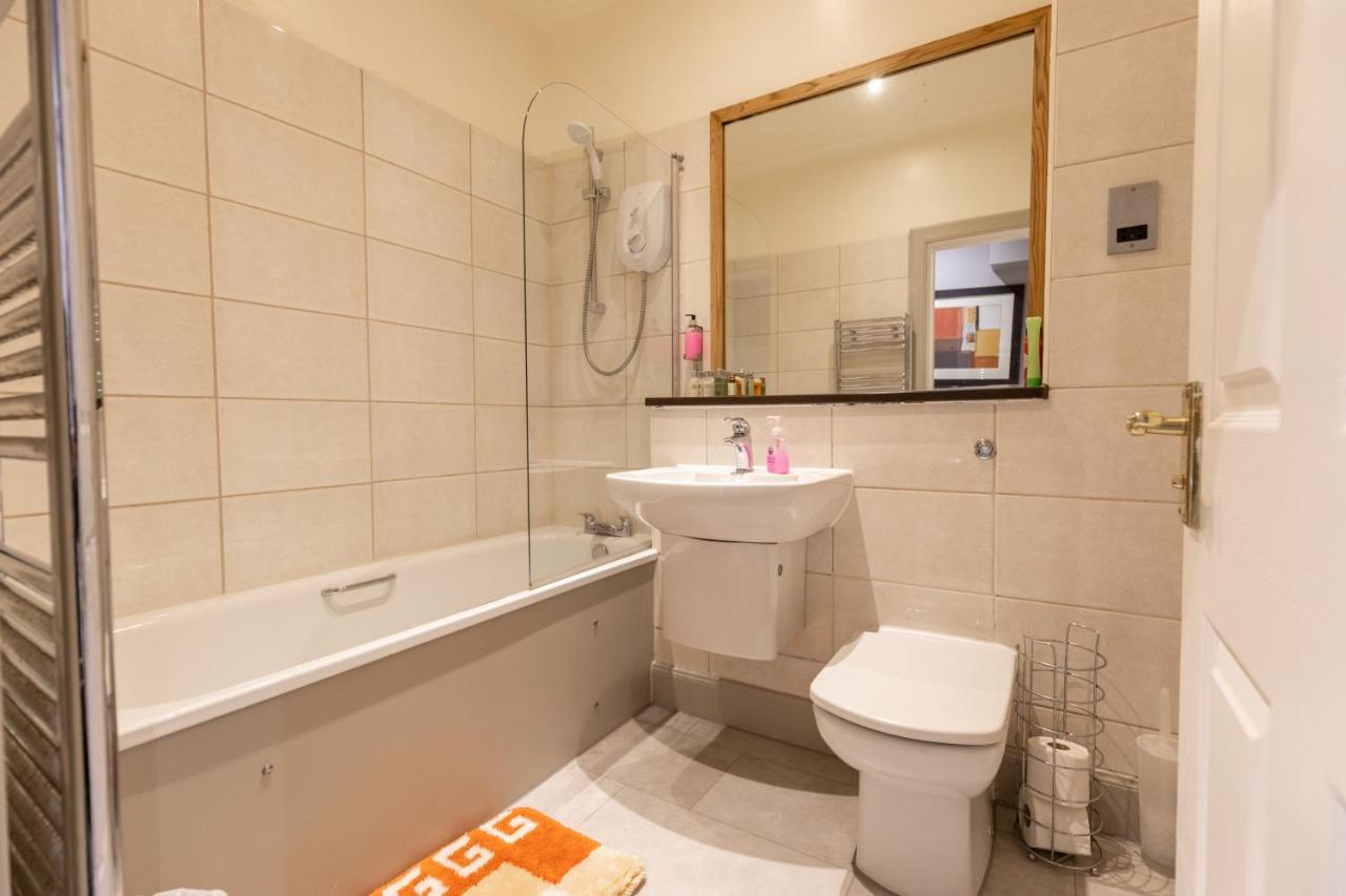 Two Bedroom Apartment Within Walking Distance To City Centre Edynburg Zewnętrze zdjęcie